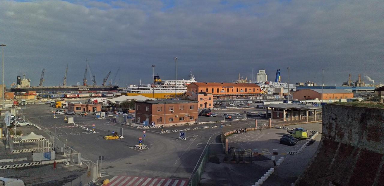Casa Il Girasole Lejlighed Livorno Eksteriør billede